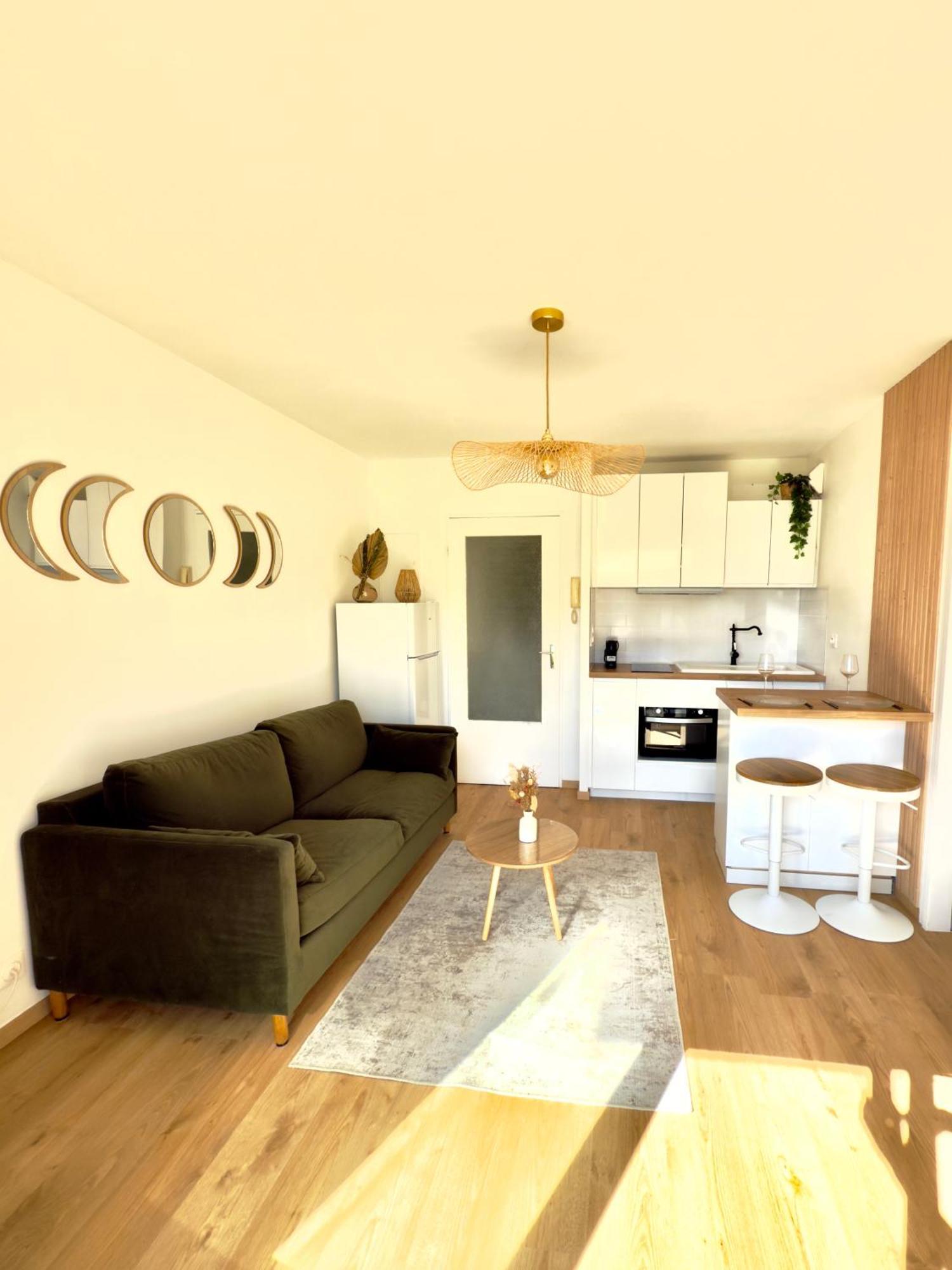 Appartement Cosy 1 Chambre Pour 2 Pers - Renove - Terrasse - Parking Dinard Luaran gambar